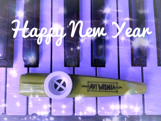Happy New Year 2015 sparkle kazoo piano